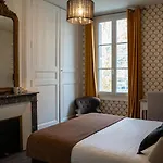 Hotel Val De Loire 2*
