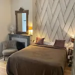 Val De Loire Hotel