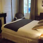 Hotel Val De Loire 2*