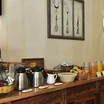 Val De Loire Hotel