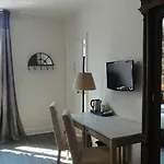 Hotel Val De Loire