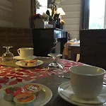 Val De Loire Hotel