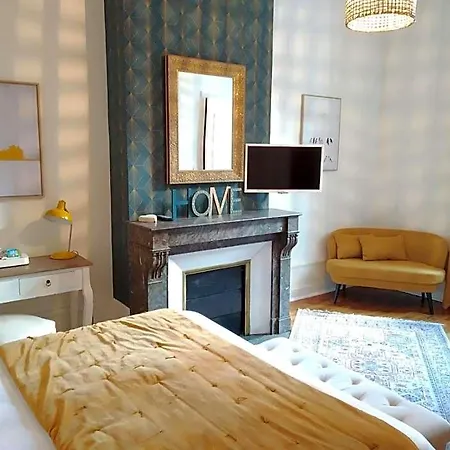Val De Loire Hotel