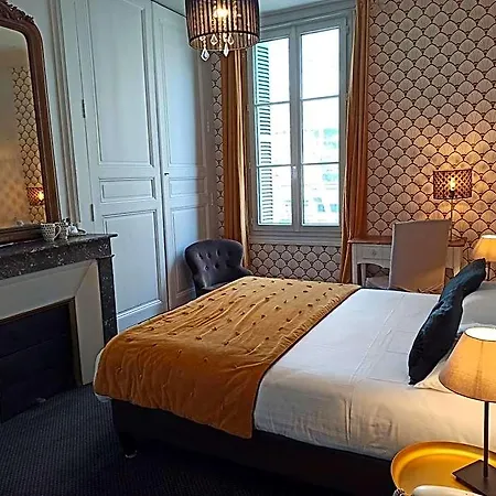 Hotel Val De Loire