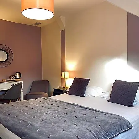 Val De Loire Hotel 2*