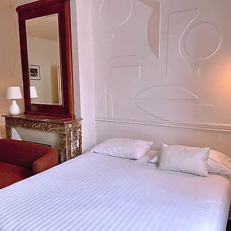 Val De Loire Hotel 2*