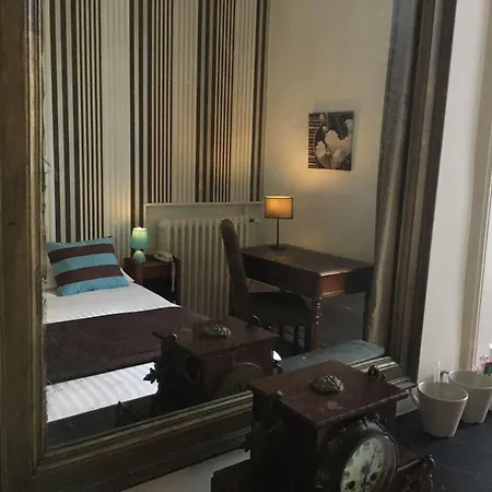 瓦勒德洛尔酒店