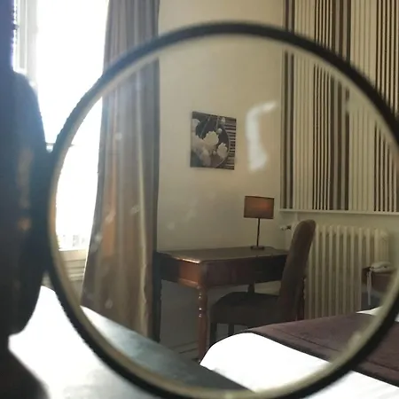 Val De Loire Hotel 2*