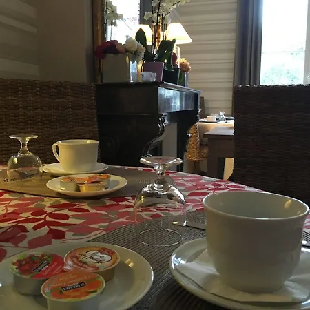 Val De Loire Hotel