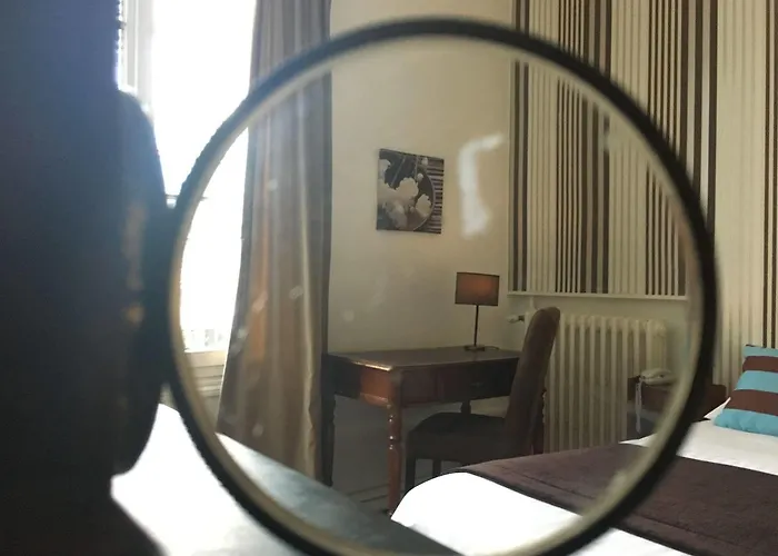 Val De Loire Hotel 2*