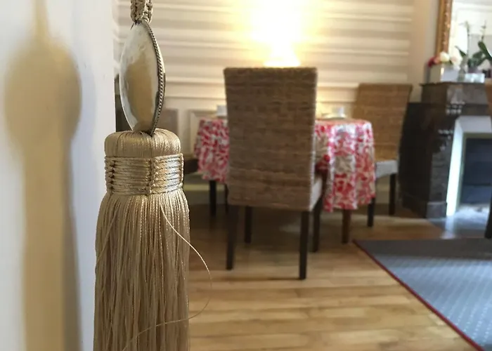 瓦勒德洛尔酒店